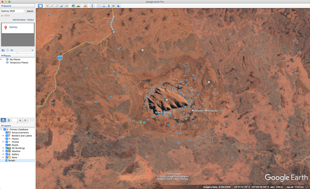 Map showing Uluru without and with Google Earth’s built-in data